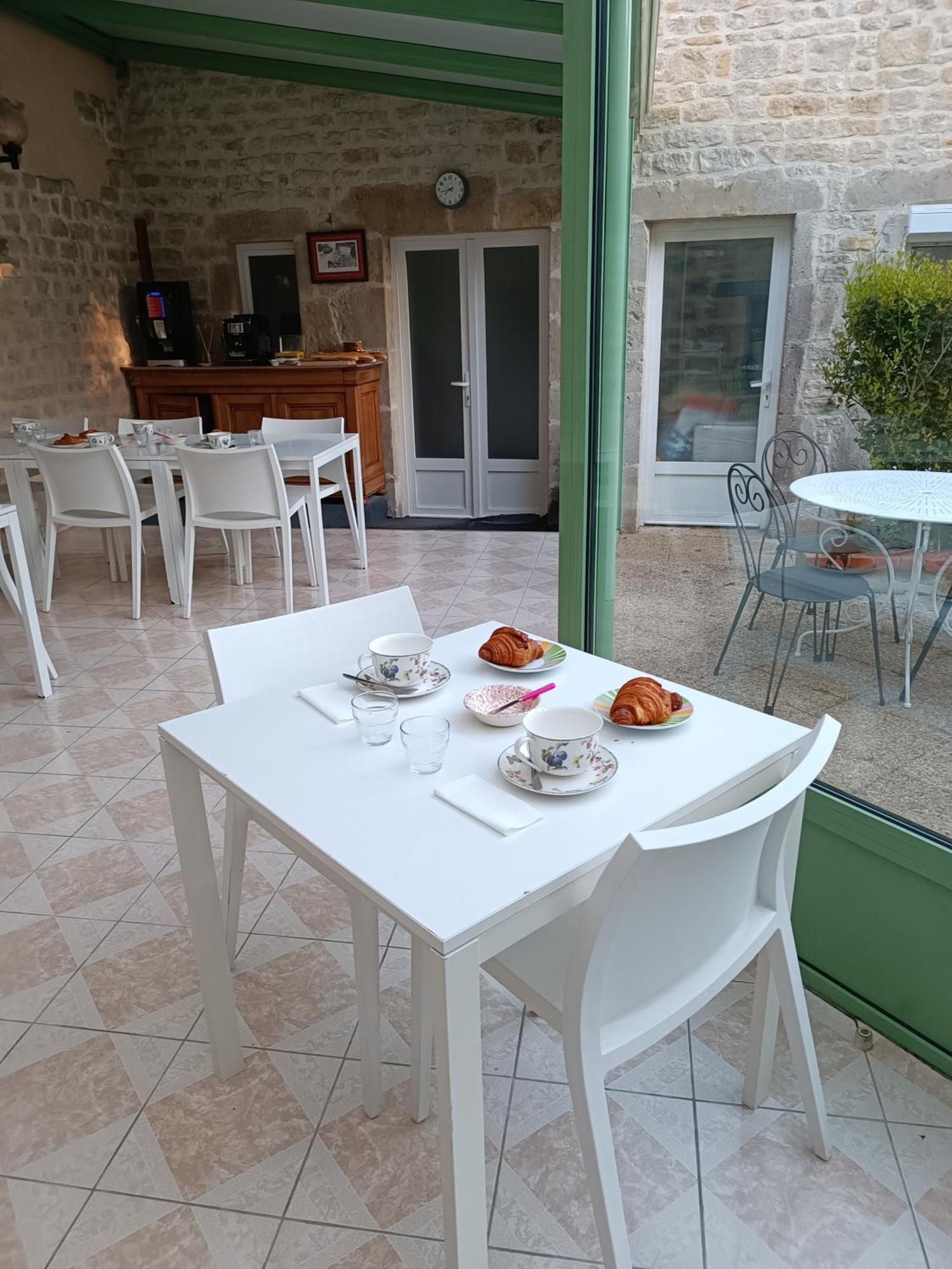 Chambres D'Hotes De L'Eglise Sainte-Mère-Église Εξωτερικό φωτογραφία